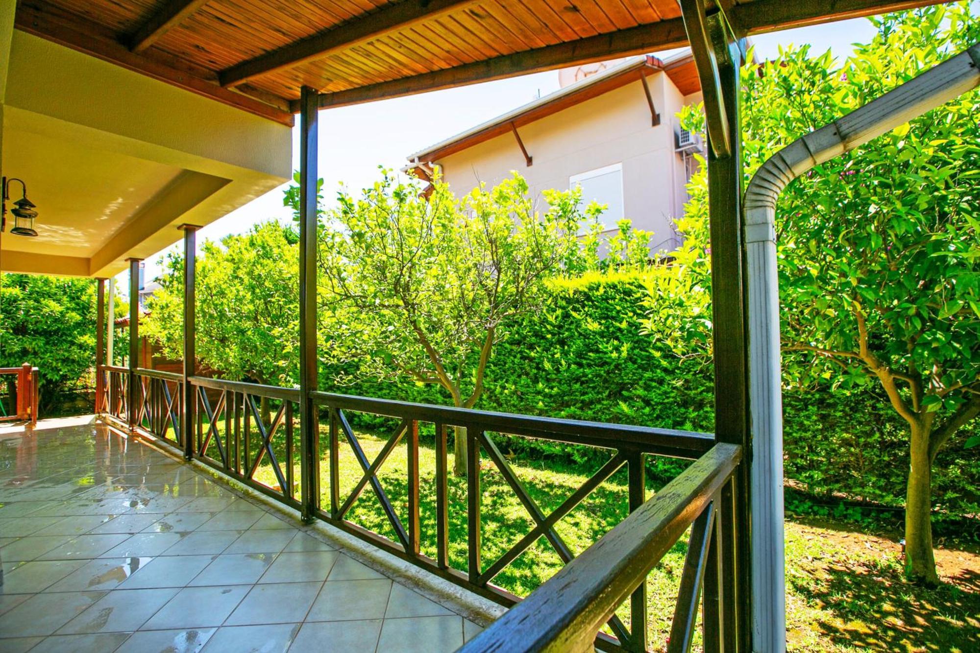 Paradise Town Villa Hazel เบเลก ภายนอก รูปภาพ